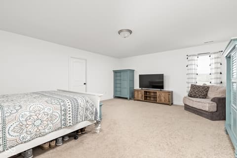 Photo of 226 Ambassador Drive, Pittsboro, IN