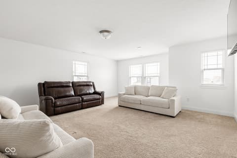 Photo of 226 Ambassador Drive, Pittsboro, IN