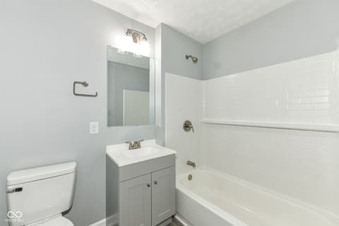 Photo of 541 S Alpha Avenue, Brownsburg, IN
