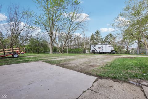 Yard at 1407 W Us Highway 52, Fountaintown, IN