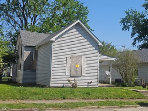 1720 W 7th Street