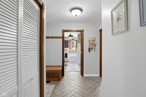 Photo of 1692 E Casey Lane, Greenfield, IN