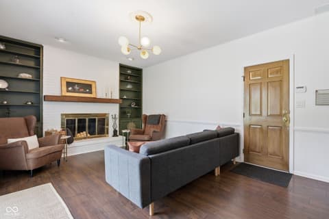 Photo of 820 Yosemite Drive, Indianapolis, IN