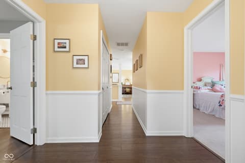 Photo of 820 Yosemite Drive, Indianapolis, IN