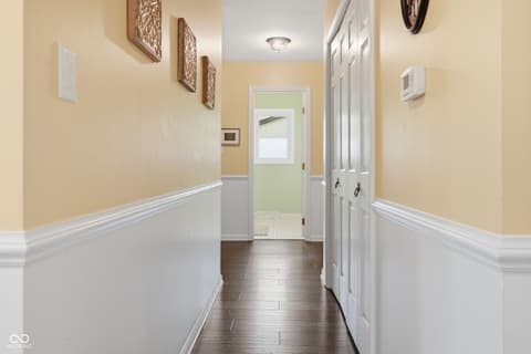 Photo of 820 Yosemite Drive, Indianapolis, IN