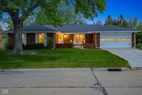 Photo of 820 Yosemite Drive, Indianapolis, IN