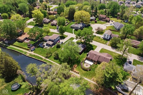 Photo of 820 Yosemite Drive, Indianapolis, IN