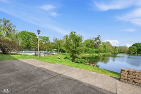 Photo of 820 Yosemite Drive, Indianapolis, IN