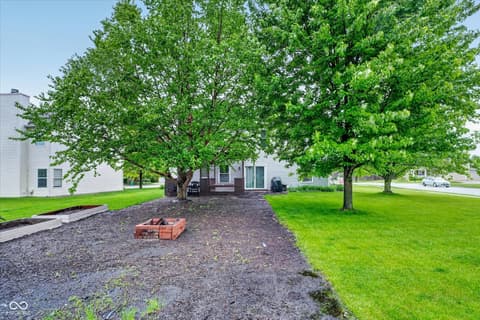 Photo of 16704 Earl Park Court, Westfield, IN