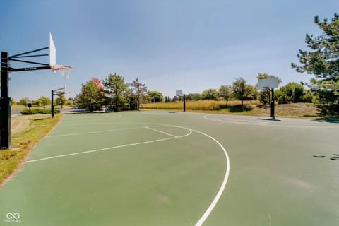 Photo of 16704 Earl Park Court, Westfield, IN