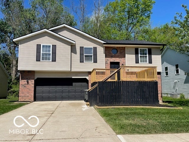 Photo of 912 S Larkspur Lane, Bloomington, IN