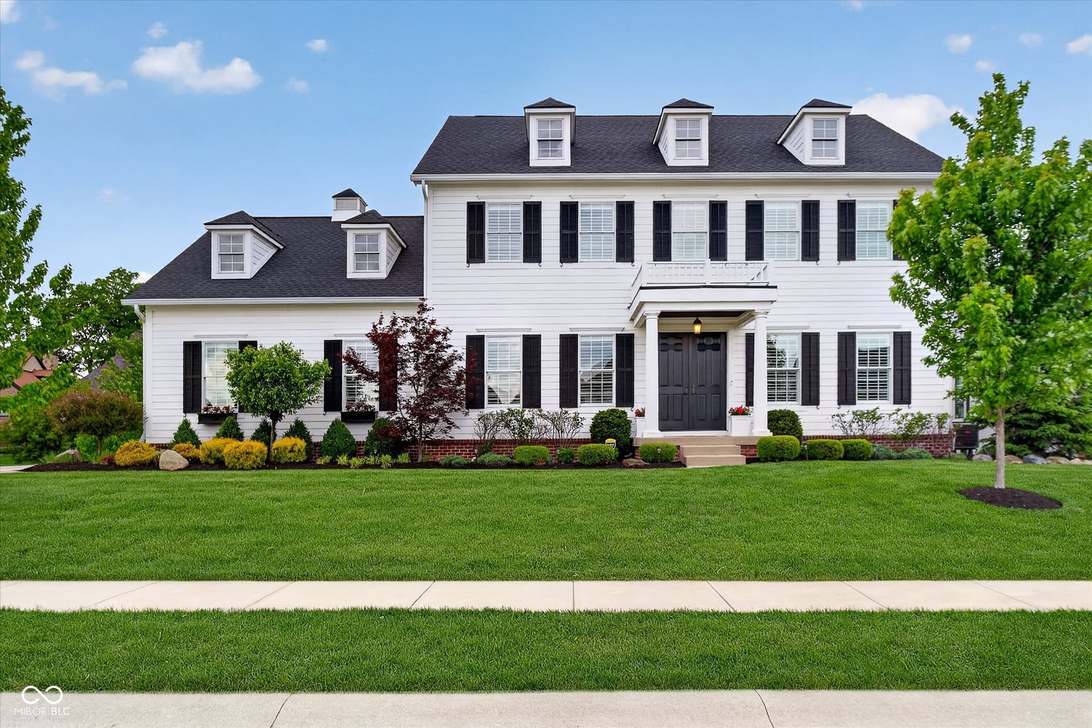 Photo of 628 Woodbury Hill Drive, Westfield, IN