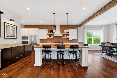 Photo of 628 Woodbury Hill Drive, Westfield, IN