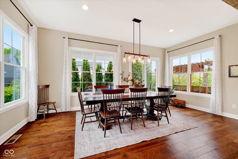 Photo of 628 Woodbury Hill Drive, Westfield, IN