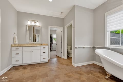 Photo of 628 Woodbury Hill Drive, Westfield, IN
