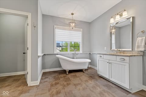 Photo of 628 Woodbury Hill Drive, Westfield, IN