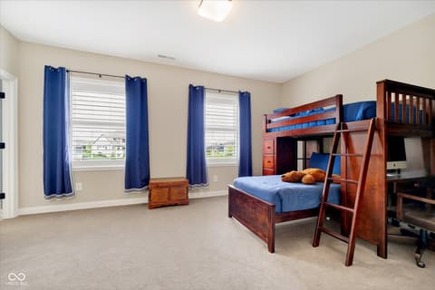 Photo of 628 Woodbury Hill Drive, Westfield, IN
