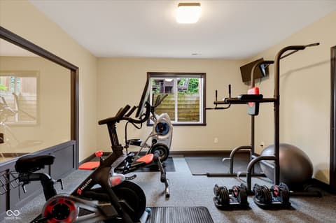 Photo of 628 Woodbury Hill Drive, Westfield, IN