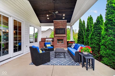 Photo of 628 Woodbury Hill Drive, Westfield, IN