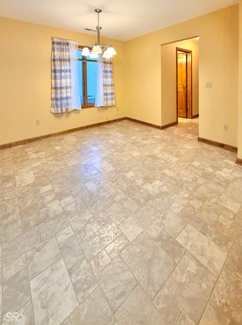 Photo of 1767 E Inverness Circle, Columbia City, IN