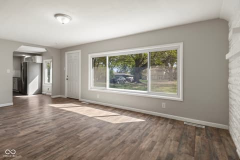 Living room at 1523 Northcrest Drive, Anderson, IN
