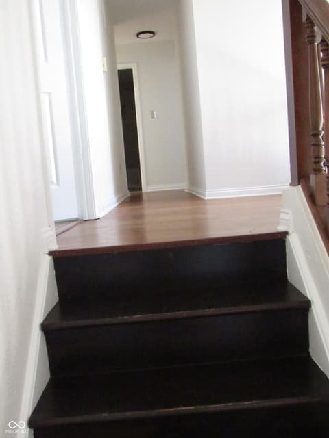 Stairs — 8287 Shute Circle, Avon, IN