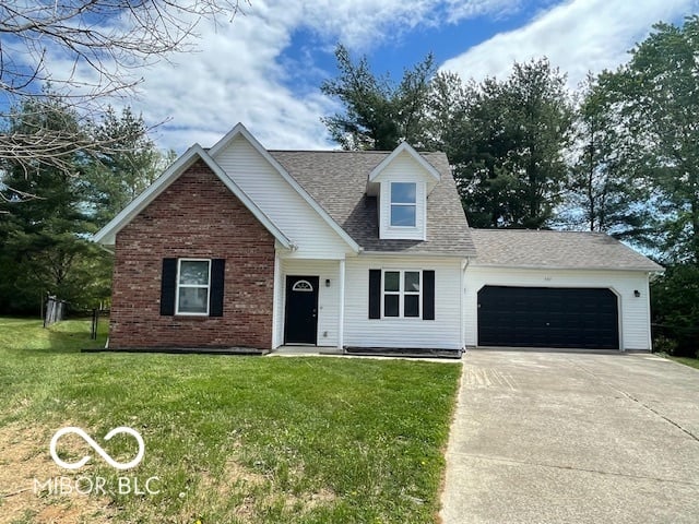 Front exterior at 322 W Persimmon Court, Bloomington, IN