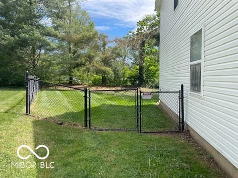 Yard at 322 W Persimmon Court, Bloomington, IN