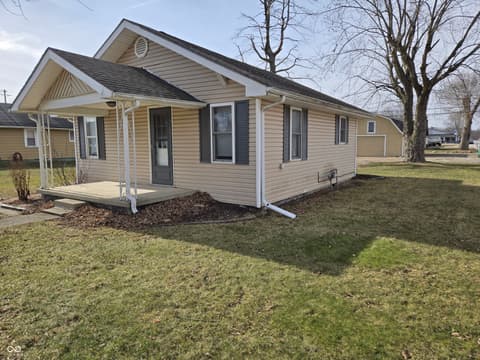 Front exterior at 2301 S 19th Street, New Castle, IN