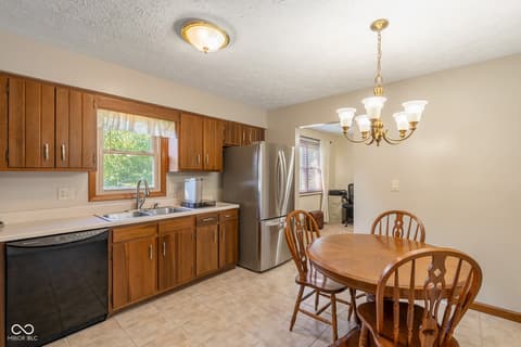 Photo of 1733 Sycamore Drive, Plainfield, IN