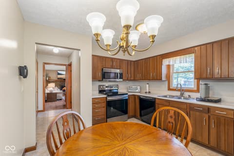 Photo of 1733 Sycamore Drive, Plainfield, IN
