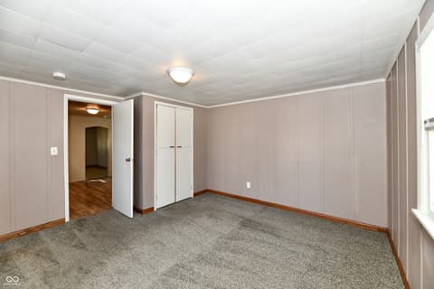 Photo of 2013 S J Street, Elwood, IN