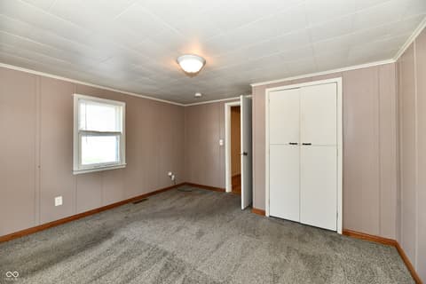 Photo of 2013 S J Street, Elwood, IN