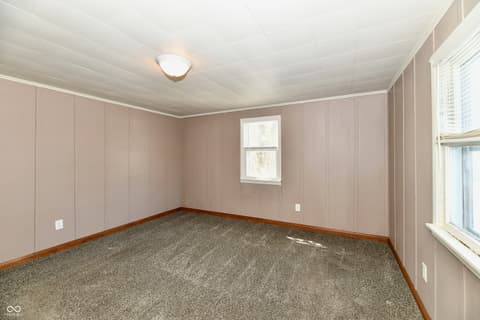 Photo of 2013 S J Street, Elwood, IN
