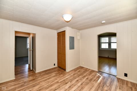 Photo of 2013 S J Street, Elwood, IN