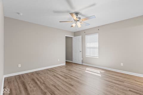 Photo of 1213 Ironwood Pass Avenue, Scottsburg, IN