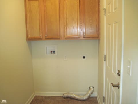 Laundry room at 1200 Eastfield Drive, Crawfordsville, IN