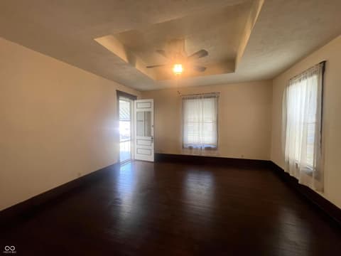 Living room at 632 Elm Street, Shelbyville, IN