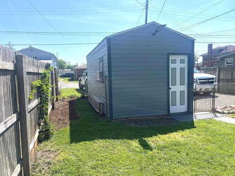 Garage at 632 Elm Street, Shelbyville, IN