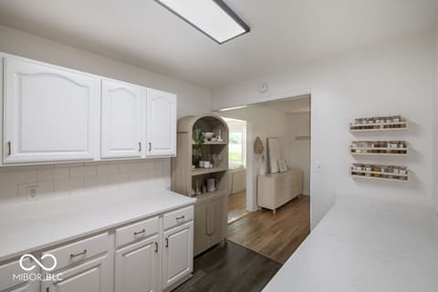Photo of 6503 Cambridge Lane, Indianapolis, IN