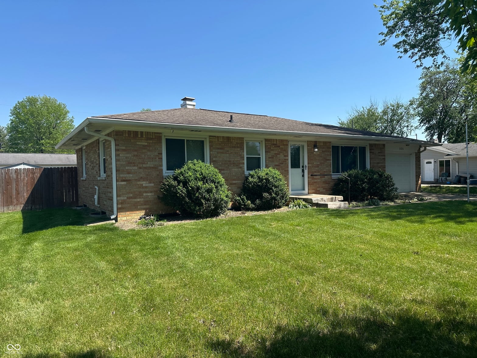 Photo of 525 Sunset Boulevard, Greenwood, IN