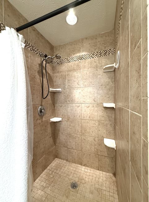 Primary bathroom at 1619 Beacon Pointe Boulevard, Brownsburg, IN