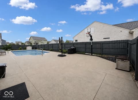 Pool at 1619 Beacon Pointe Boulevard, Brownsburg, IN