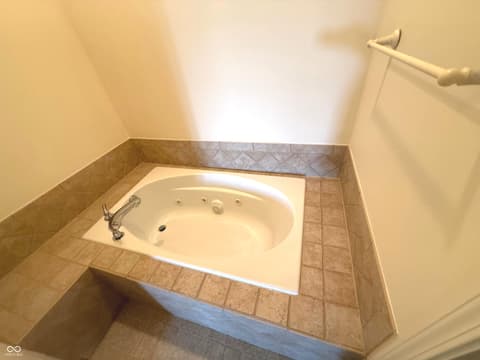 Photo of 498 Glenview Drive, Greencastle, IN