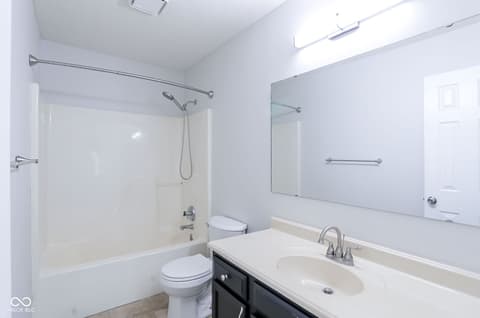 Photo of 3955 Pebble Beach Drive, Franklin, IN
