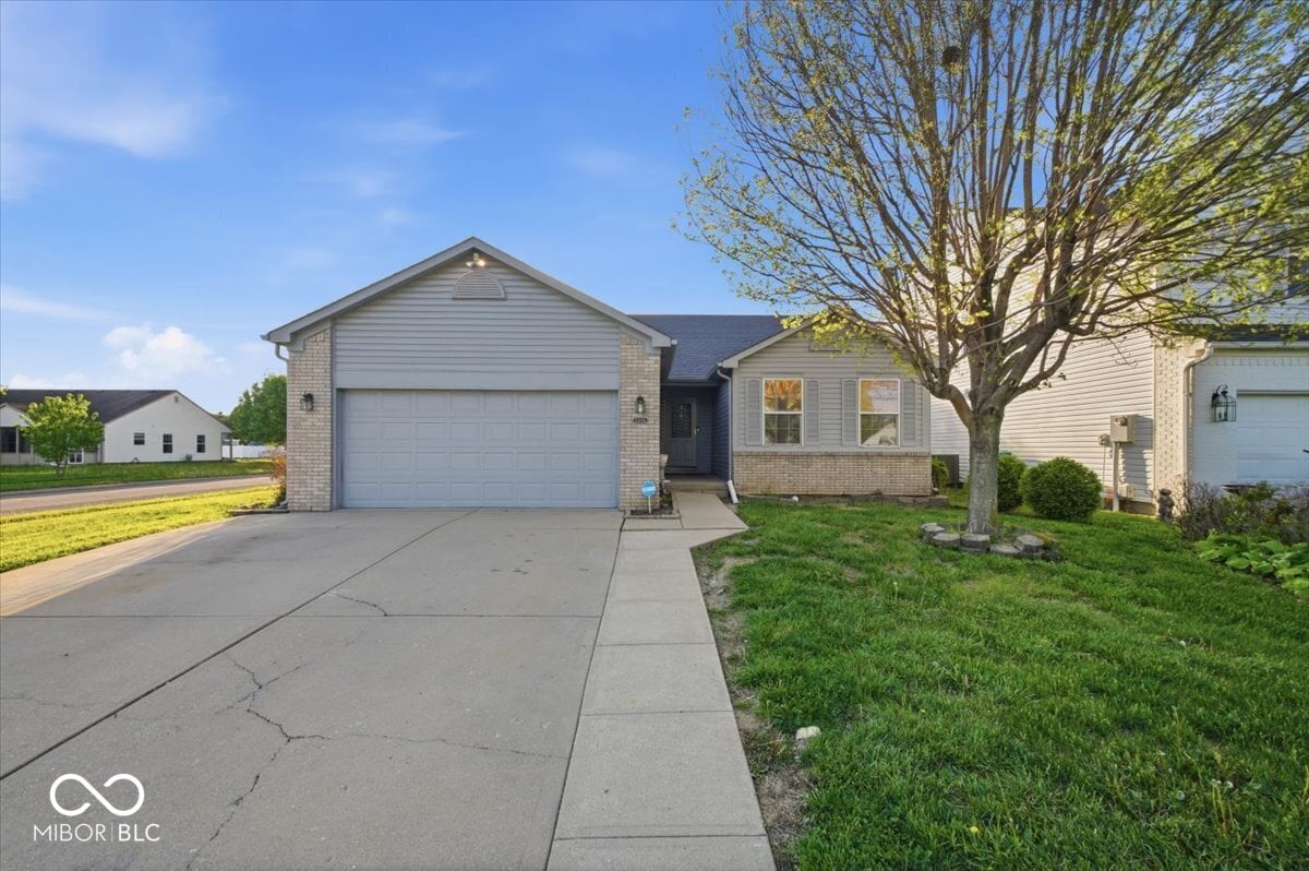 Photo of 2320 Wynbrooke Boulevard, Indianapolis, IN