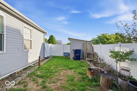 Photo of 2320 Wynbrooke Boulevard, Indianapolis, IN