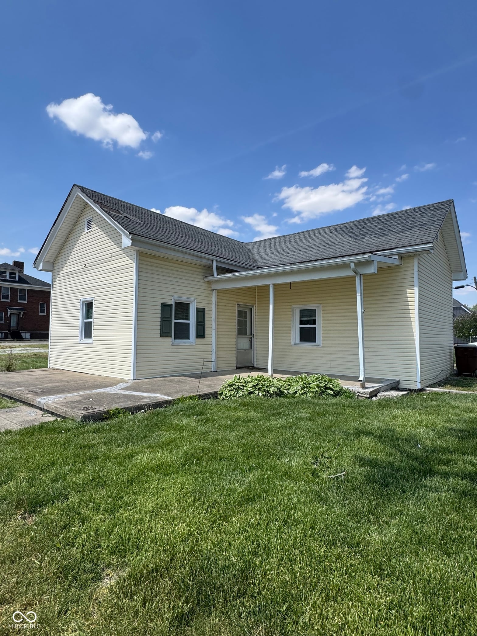 Photo of 102 W Main Street, Milroy, IN