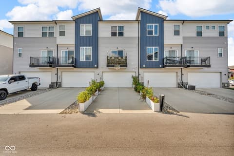 Photo of 315 Steeples Boulevard, Indianapolis, IN