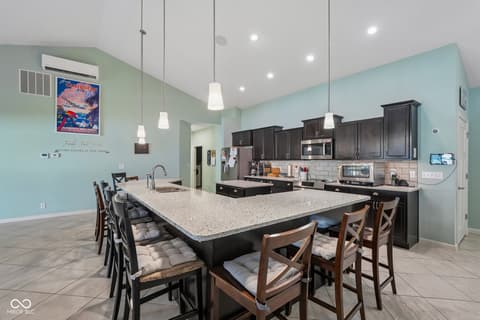 Photo of 806 Foxglove Court, Lebanon, IN